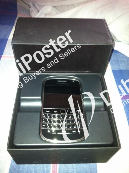 BlackBerry Bold 9900 BlackBerry smartphone Black/White